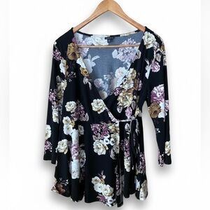Torrid Black Floral Studio Knit Wrap Top Women’s Size 00